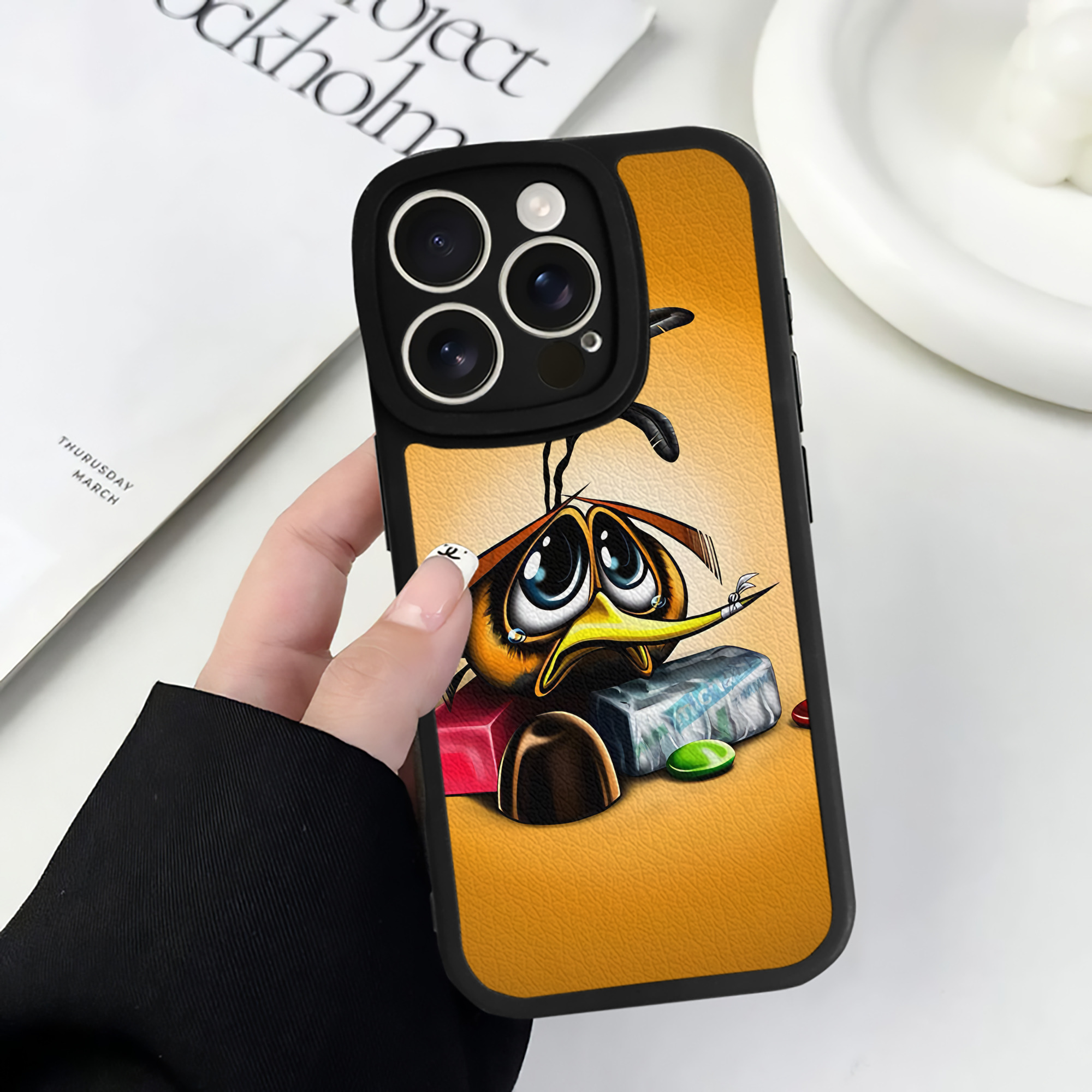 （画像用） Angry Birds アングリーバード 【iPhone 16シリーズ対応】シリコンスマホケース（レザー調） 材質：シリコン